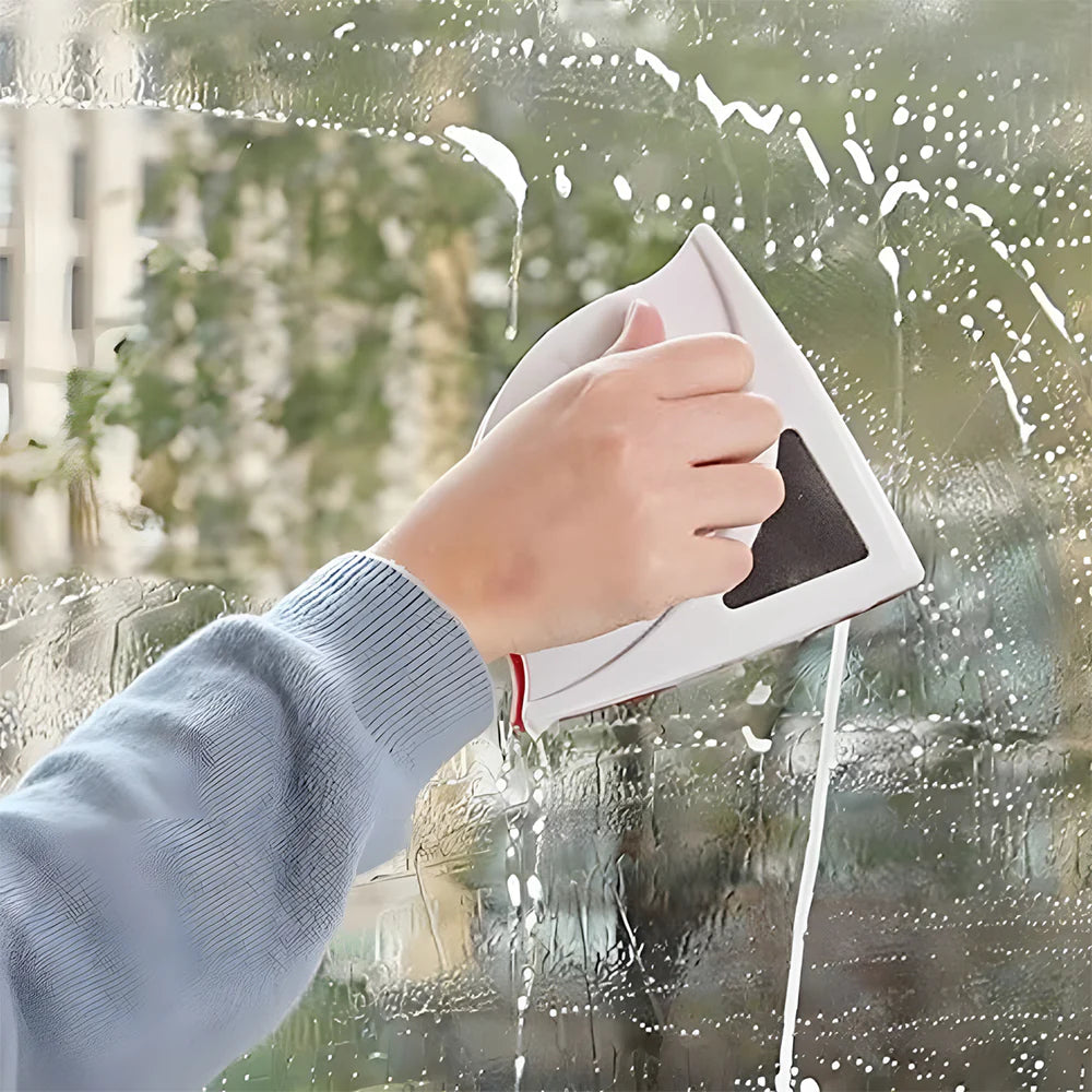 Double-Sided Magnetic Window Cleaner with Auto Water Discharge