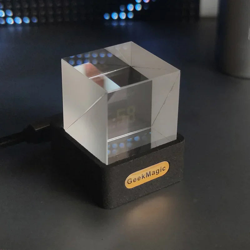 GeekMagic HoloCube – Smart Clock, Weather Station & Animated Photo Display