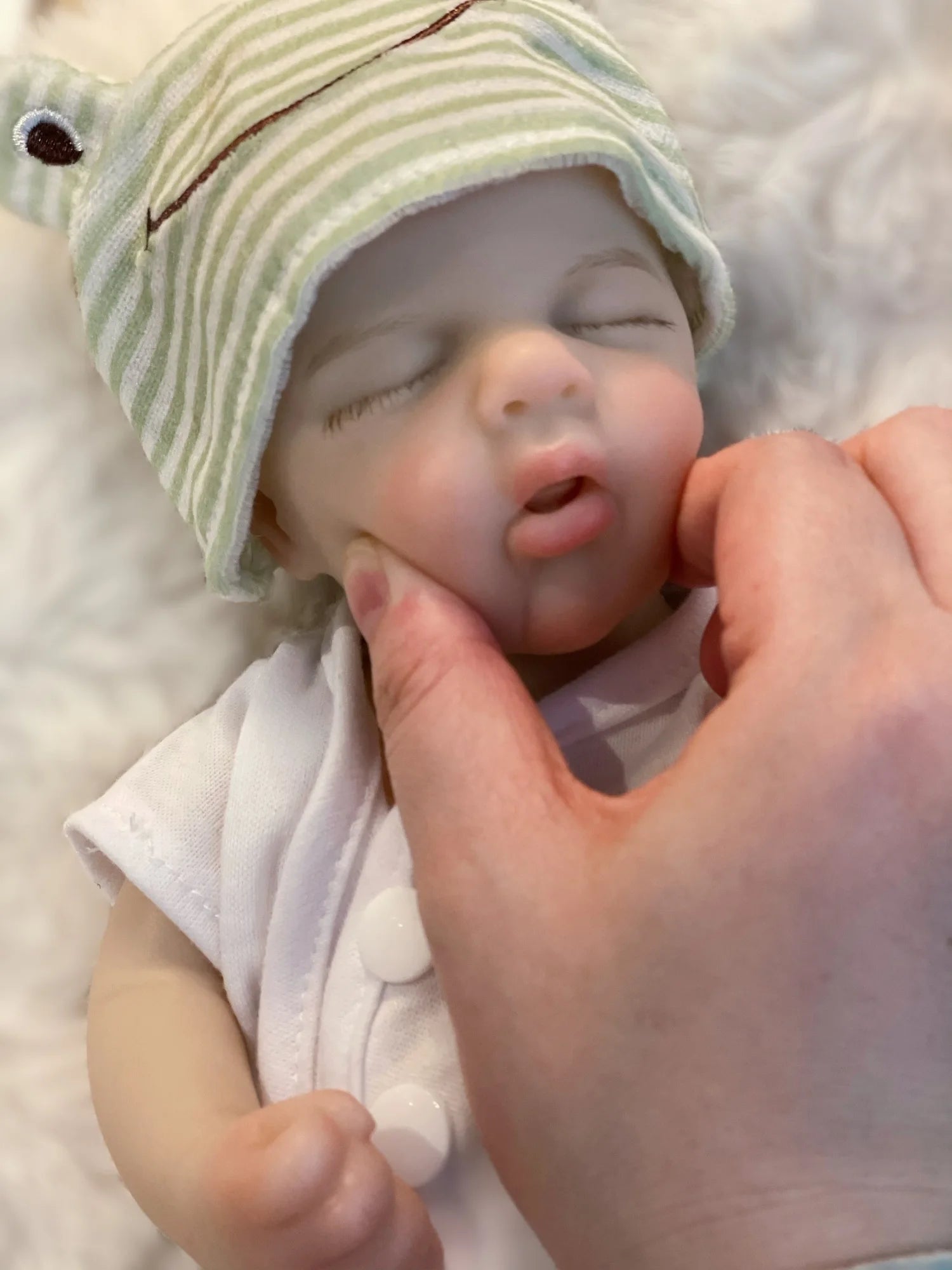 33cm Lifelike Silicone Reborn Baby Boy and Girl - Handmade Gift for Children