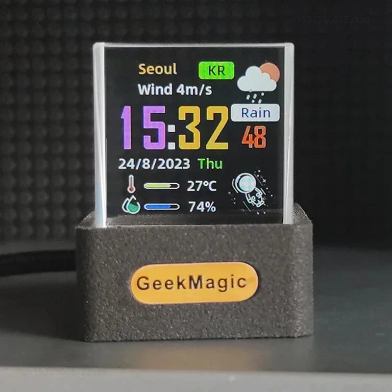 GeekMagic HoloCube – Smart Clock, Weather Station & Animated Photo Display