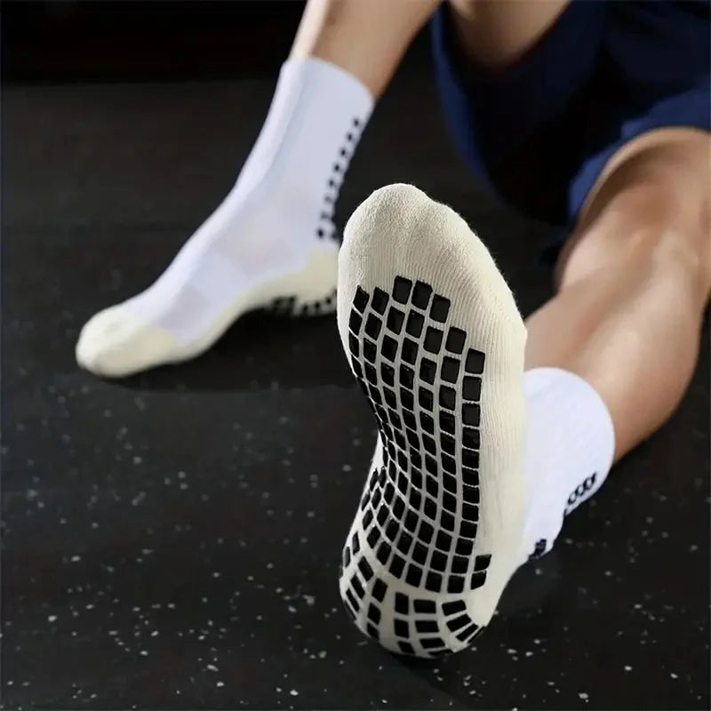 3 Pairs Kit – Grip Socks and Sports Knee/Shin Pads